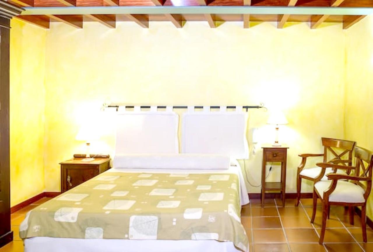 Luxurious Villa In Outeiro - Private Pool San Saturnino Exterior photo